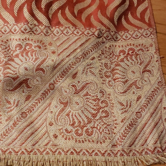 Pashmina - Picture 2 of 3